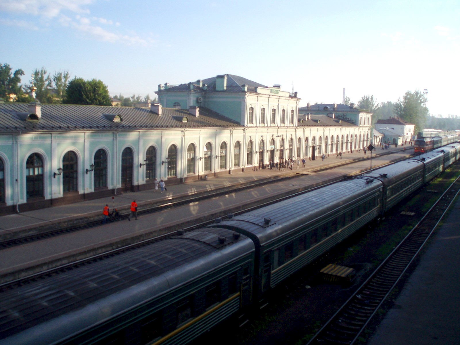 ЖД вокзал Псков-1 в городе Псков Псковской области - Расписание поездов и  электричек, справочная жд вокзалов и станций, поиск дешевых жд билетов